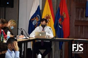 El Pacto de Telde hace valer su mayoría para aprobar definitivamente el presupuesto municipal para 2021/Francisco Javier Santana Ravelo.